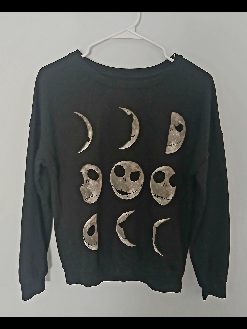 Disney Nightmare Before Christmas Moon Phases Sweatshirt Size M Glow in the Dark